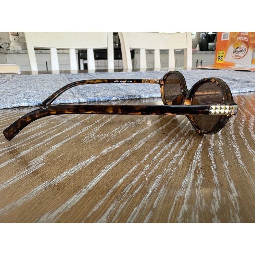 Retro Oval Sunglasses for Women 90s Vintage Y2K Trendy Narrow Shades, New